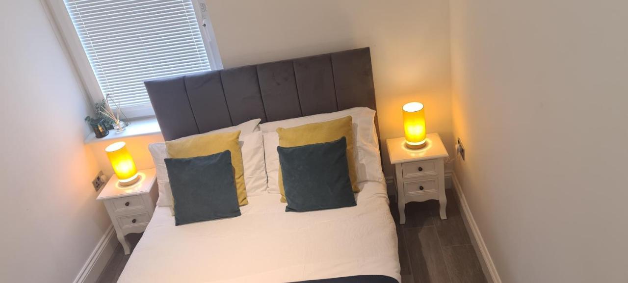 Luxury Hollywood Getaway In The Heart Of The City Brighton Екстер'єр фото