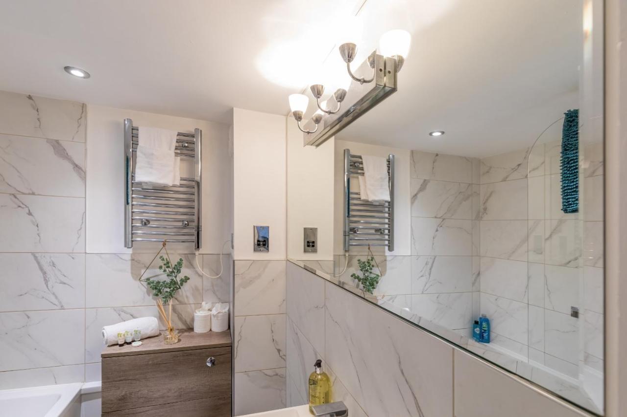 Luxury Hollywood Getaway In The Heart Of The City Brighton Екстер'єр фото