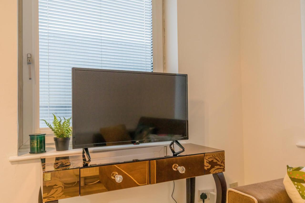 Luxury Hollywood Getaway In The Heart Of The City Brighton Екстер'єр фото